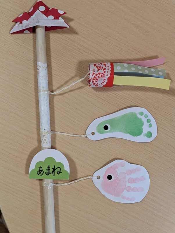 乳幼児さんにも。指のスタンプでつくる鯉のぼりの作り方♪ほいくびより