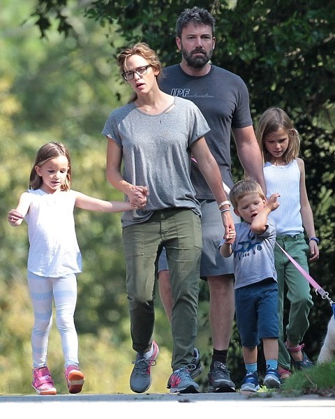 ジェニファー・ガーナー、バイオレット・アフレック、サミュエル・アフレック、セラフィーナ・アフレック —ストック編集用写真©Featureflash 275740500