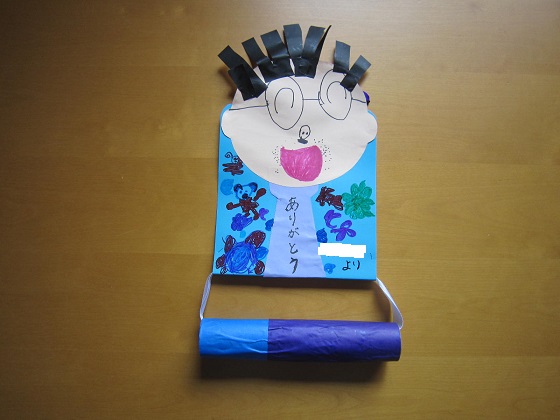 大好きなお父さんに父の日の製作しましたふくろうの森保育園