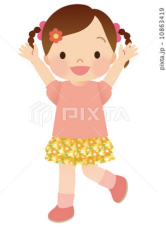 幼い女の子のポートレート 10186006256 の写真・イラスト素材アマナイメージズ