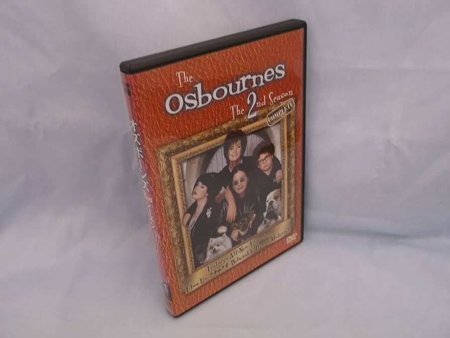 妊娠中の写真を一度も見たことがありません。代理出産だったのですか」 そんな質問をされたケリー・オズボーンさんが、胸の内を明かしました。 ケリー さんは、イギリスを代表するヘビーメタルバンド「ブラック・サバス」のボーカルだったオジー・オズボーンさんの子ども