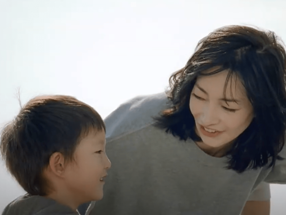 りょう 女優 旦那との馴れ初め 結婚のきっかけは交際0日だった？旦那TOSHI-LOWとの関係と2人の子供との家庭生活 - 羊たちとともに