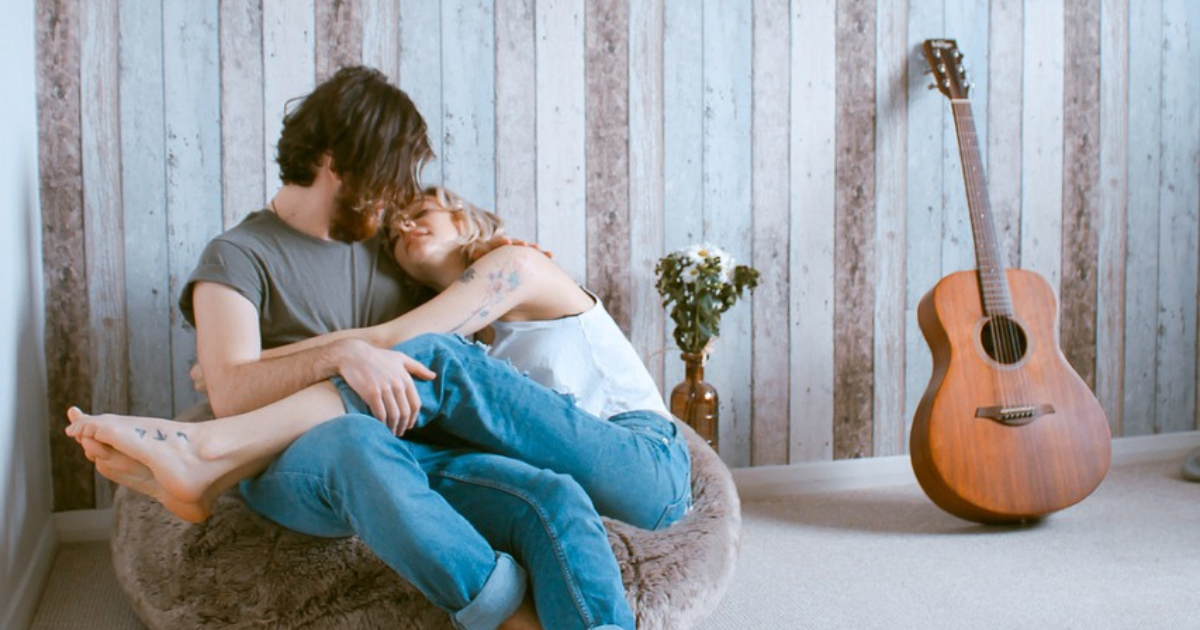 59 件の「スキンシップ」のアイデアを今すぐ保存カップルフォト、カップルの写真、カップル など