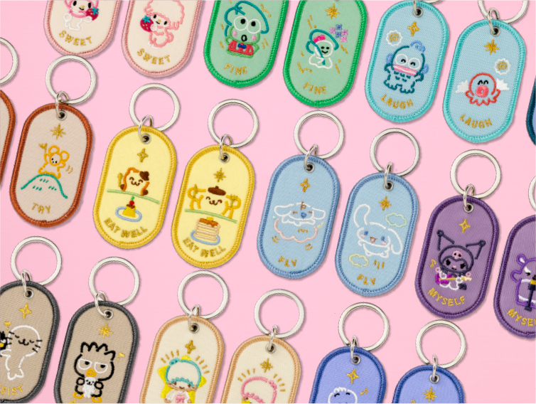 修正版 友達とお揃い♪合わせるとお花になるストラップを作ってみよう♪プレゼントにぴったり♪