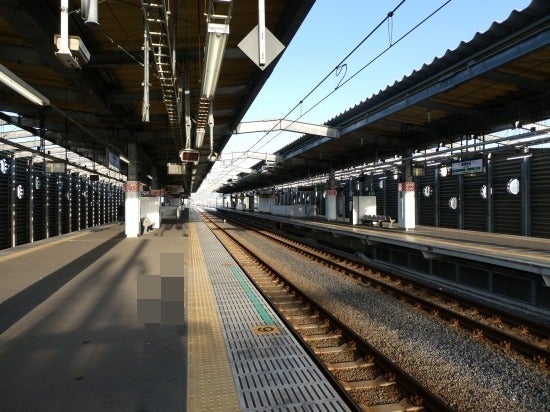 ２０２３年５月１日 JR南武線・稲城長沼駅～矢野口駅間の高架下に創業支援施設「SHARE DEPARTMENT」が誕生します。