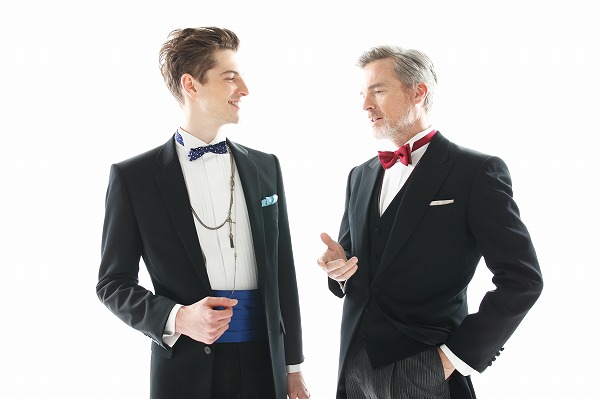 新郎が結婚式に着るタキシードの「色」は？色の違いで衣裳の印象はどうなる？結婚ラジオ結婚スタイルマガジン