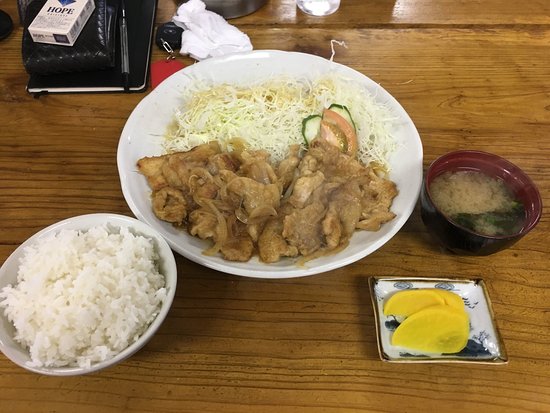 お休みの日のお昼はラーメンです:宮崎チキン南蛮巡り その四 （天花 ＠都城市）