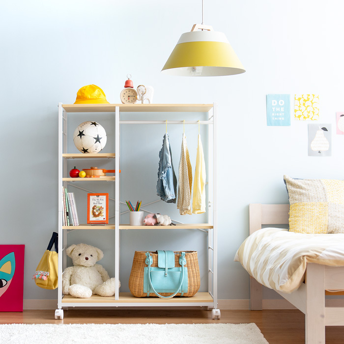 リビングにキッズスペースを作る！子どもの成長に合わせたレイアウトやおすすめの家具学習机・デスクのコイズミファニテック株式会社