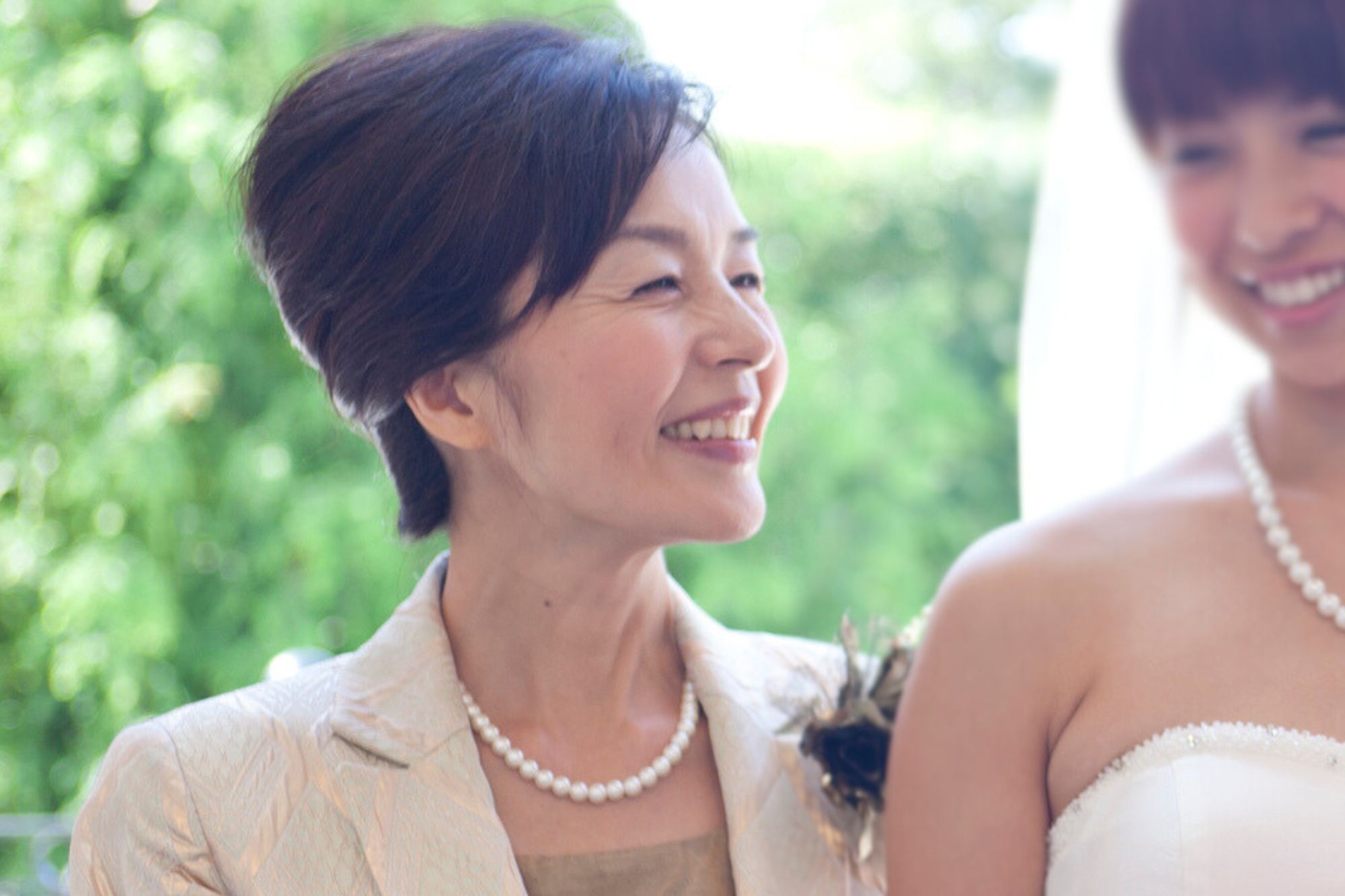 50代母親 結婚式・洋装の髪型マナー＆ドレスに合うヘアスタイル集 - IKINAイキナ