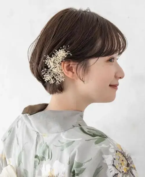 留袖に合う50代向けの髪型とは？ショートヘアからロングまで、母親のヘアスタイルを解説結婚ラジオ結婚スタイルマガジン