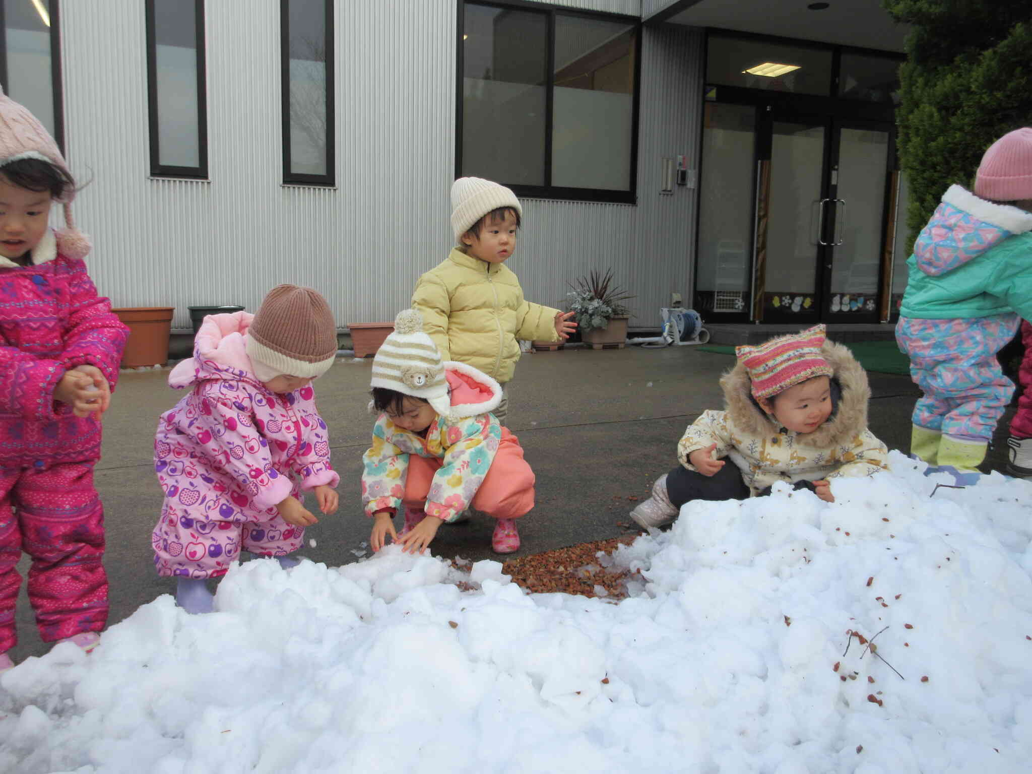 手遊び 冬にぴったり！被らない手遊び4選 保育園 幼稚園- YouTube