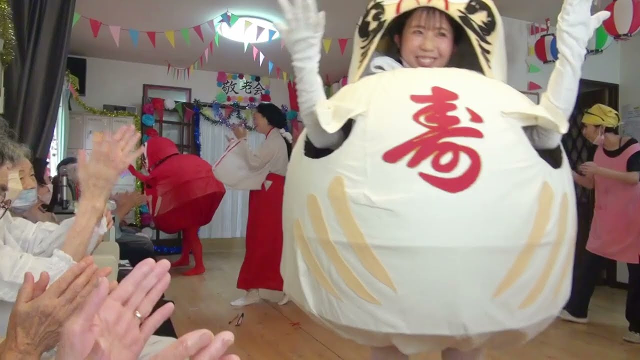 この日のレクレーションは玉入れでした♬花いちご デイサービス デイサービス花いちご 甲賀市デイサービス 水口デイサービス 介護花いちご 訪問介護花 こころ 花こころ 湖南市デイサービス 日野町デイサービス 竜王町デイサービス 湖南市デイサービス 訪問介護 ほんわか