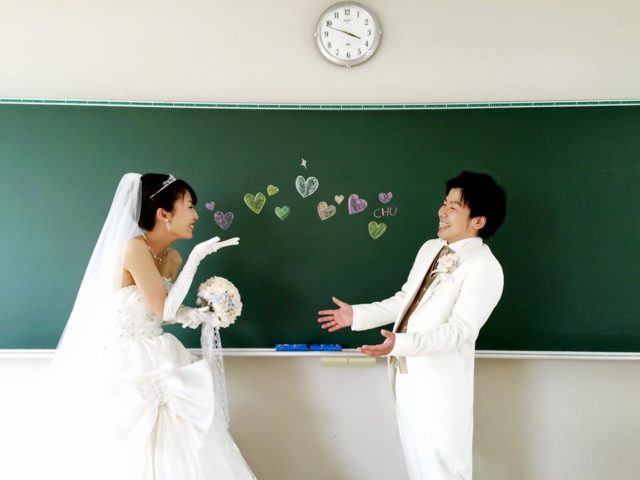 教員さん必見 通知表が結婚式の招待状に！？おもしろアイデアをご紹介！ - おしゃれな結婚式を綴るコラム ファルベ