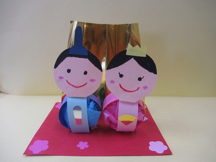 3歳児のひな祭り製作。保育のねらいと、にじみ絵やはじき絵を活用したアイデア保育士の転職・採用は 保育士バンク！