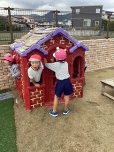 さんびきのこぶた 折り紙シアターの通販 by 奏's shopラクマ