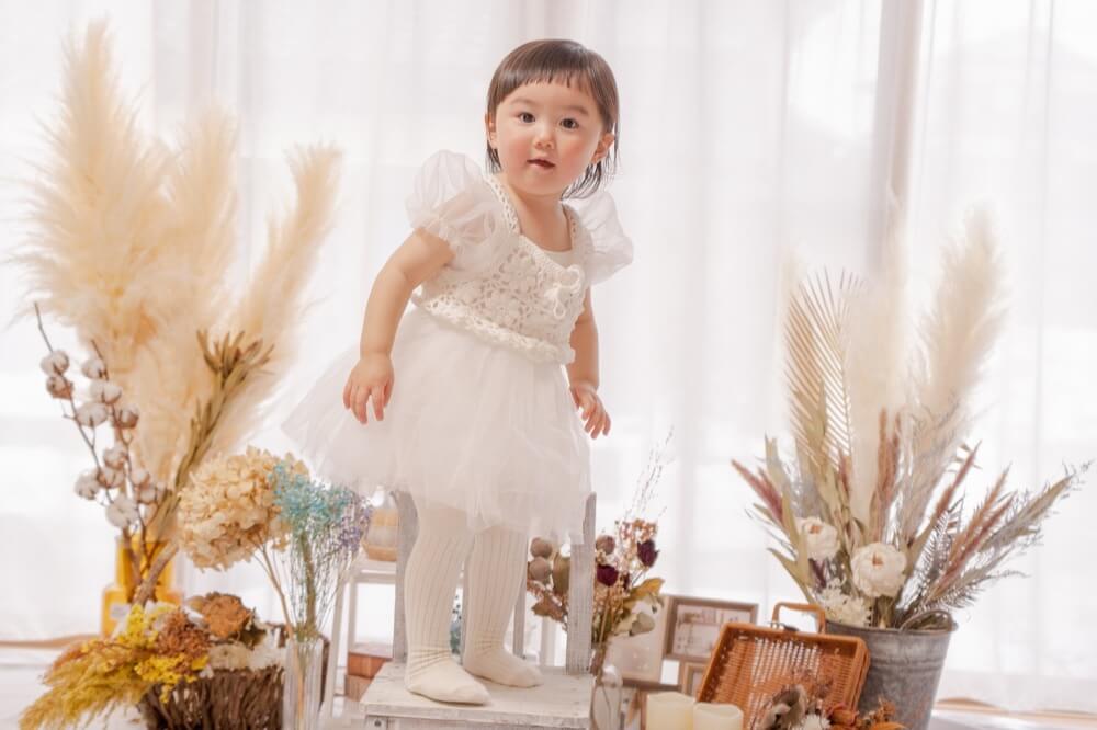 リング・ボーイ&ガール 男女双子がベンツでお届け!結婚式Mix twins work as a ring girl and a ring boyon Benz