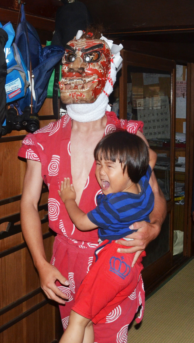 夜遅いのに寝ようとしない子と遊びたい鬼です。楽しいとこに連れて行ってくれるようですよ。 鬼から電話鬼 眠れない子ども怖い動画TikTok