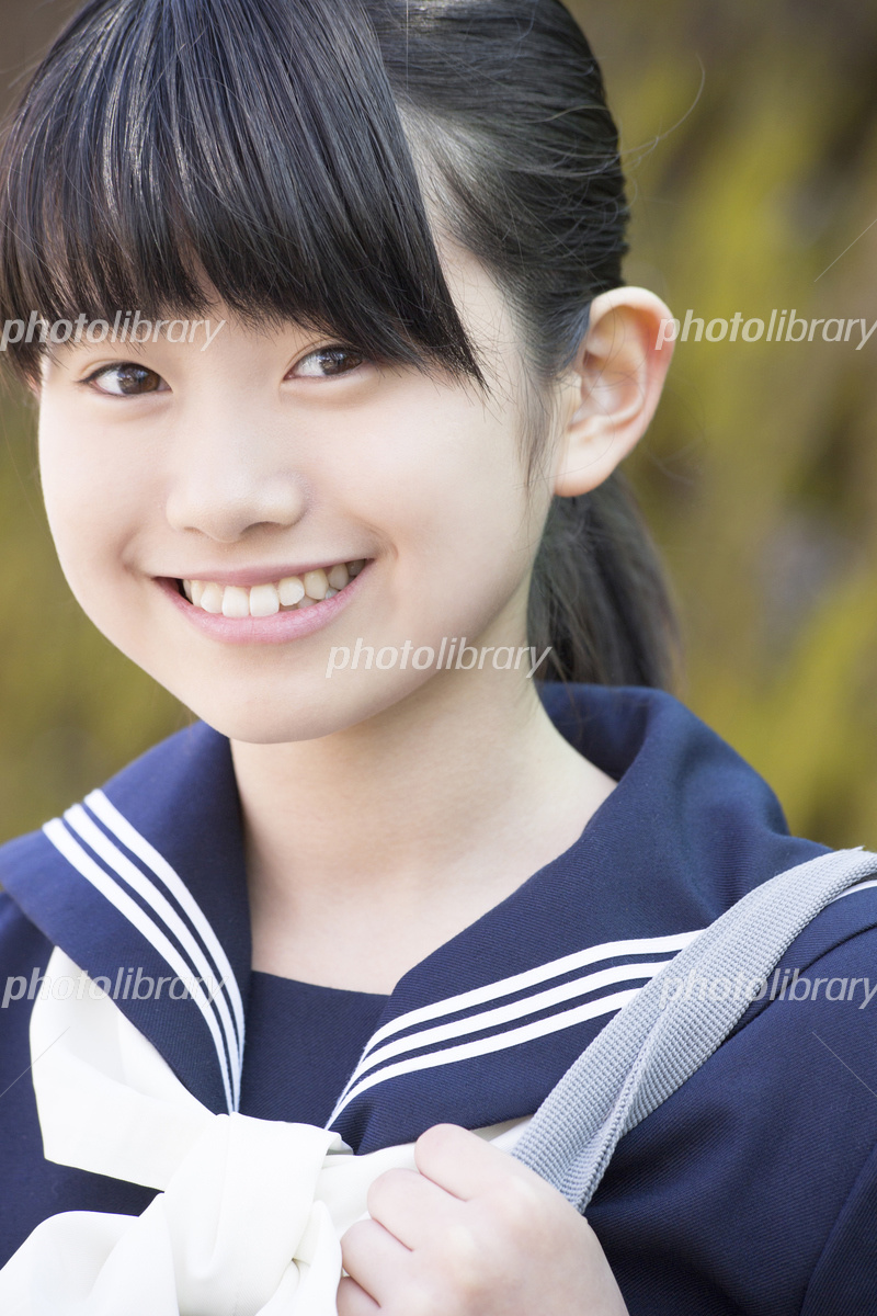 女子中学生：イラスト無料