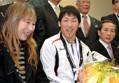 レスリング米満らが合宿公開 日本代表、世界選手権に向けレスリングの世界選手権に向けた合宿で練習する米満達弘＝東京都北区四国新聞社