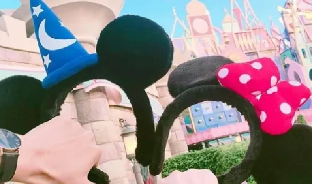 2023年7月最新版 人気のディズニーカチューシャコーデとは？季節別やメンズに合うファッションをご紹介！miyonBeauty