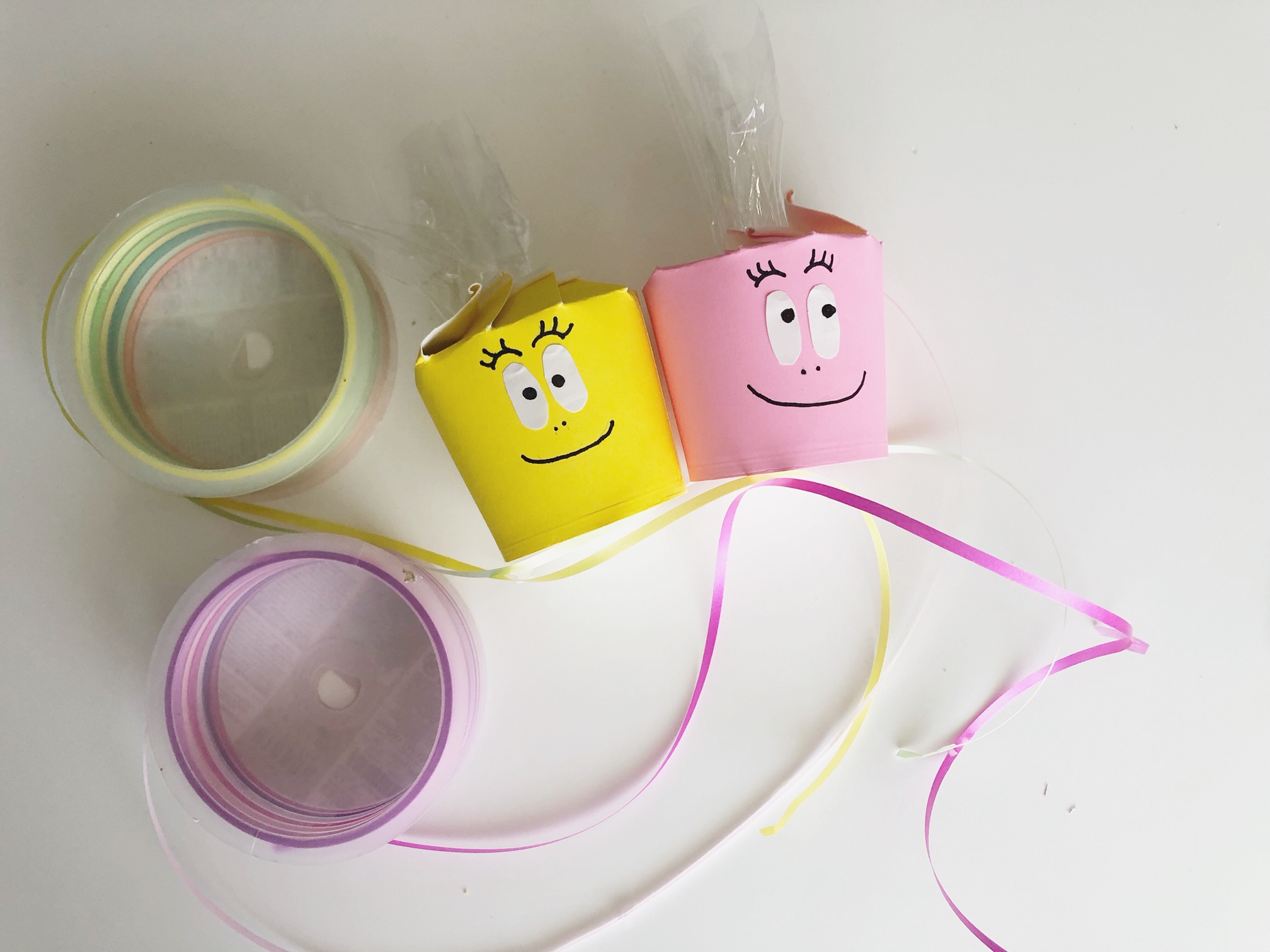 動画 紙コップのネクタイ入れを父の日に保育士の転職・採用は 保育士バンク！