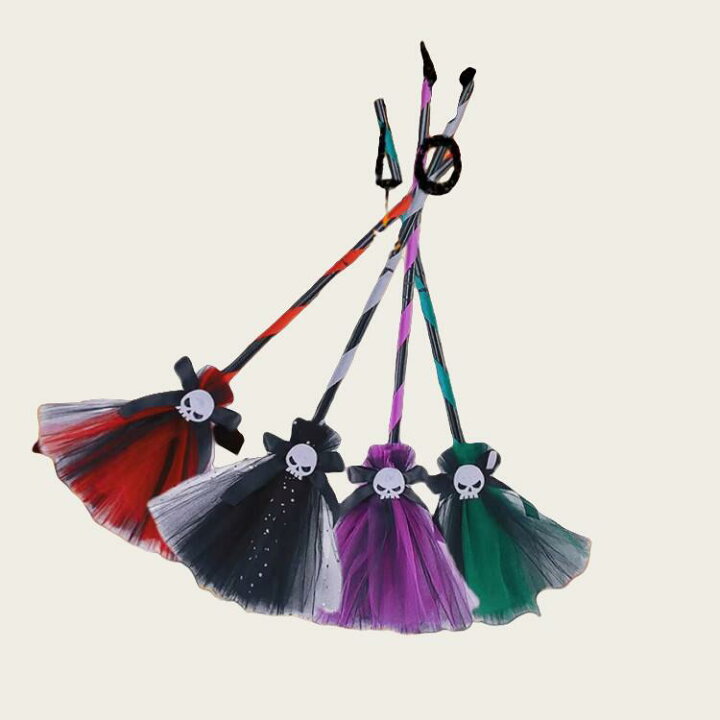 簡単ハロウィンお菓子：魔女ほうきの作り方