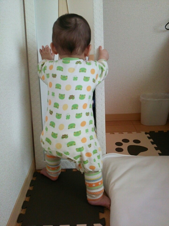 赤ちゃんの後ろ姿イラスト - No: 2542277無料イラスト・フリー素材なら「イラストAC」