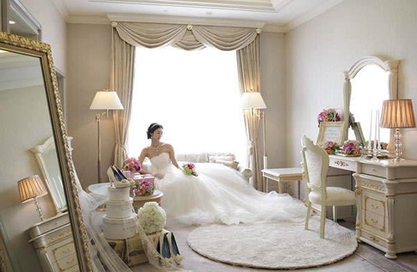 ブライズルーム 公式 レンブラントホテル厚木 婚礼サイト