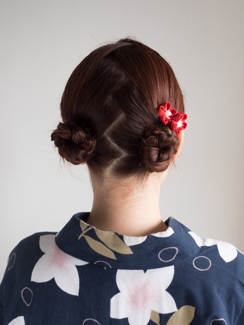 子どものお団子ヘアのやり方！夏祭りや発表会に簡単ヘアアレンジantenna アンテナ