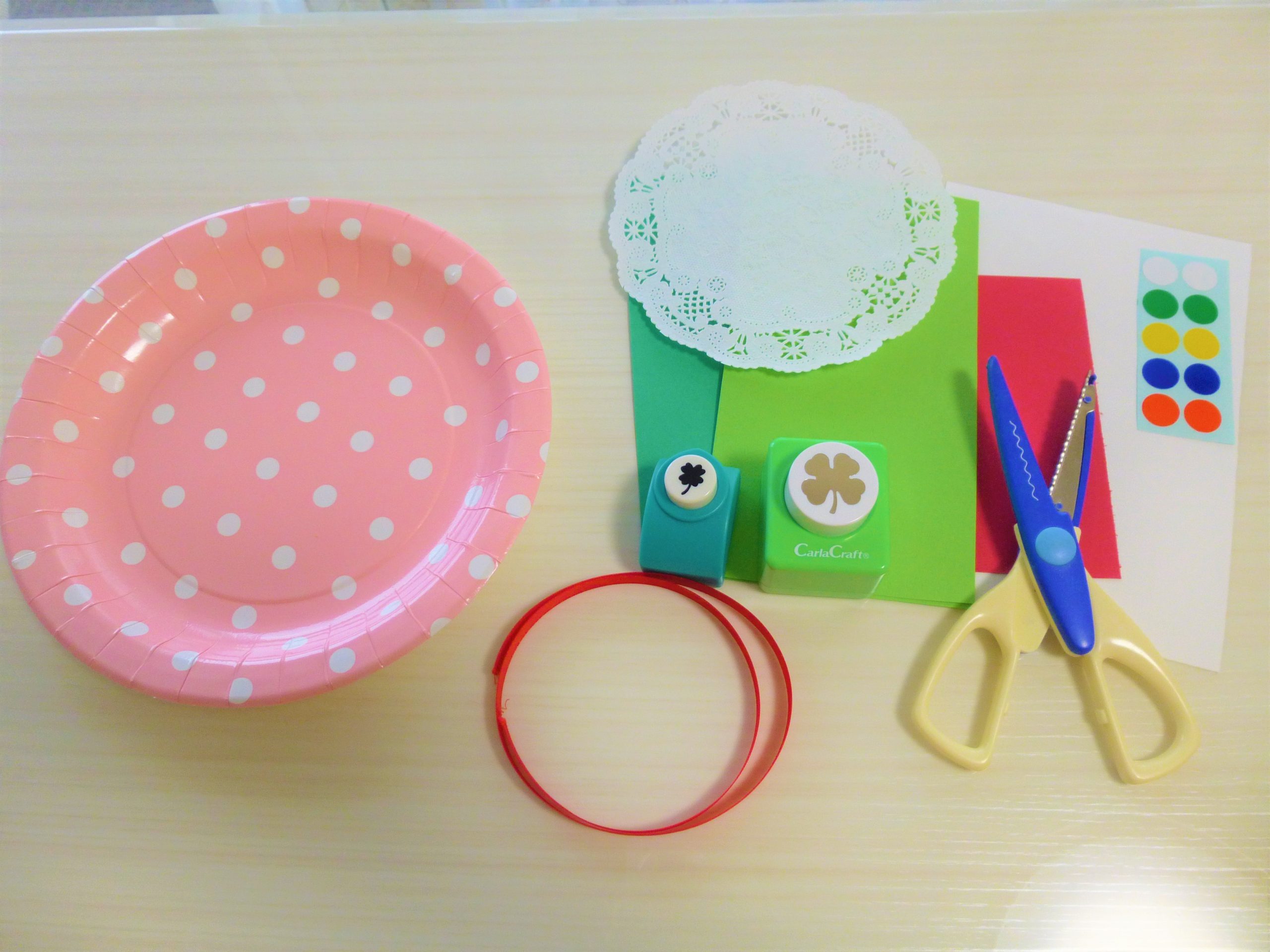 紙皿工作でお花の作り方！母の日に手作りカーネーションをプレゼント♪