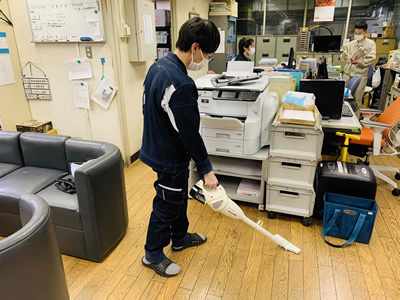 日本無尽株式会社東京本社；資料名称:宿直室・日本間・更衣室詳細図；縮尺:1:50 1:20；作成年月日:昭和25年8月2日 - 文化庁国立近現代建築資料館