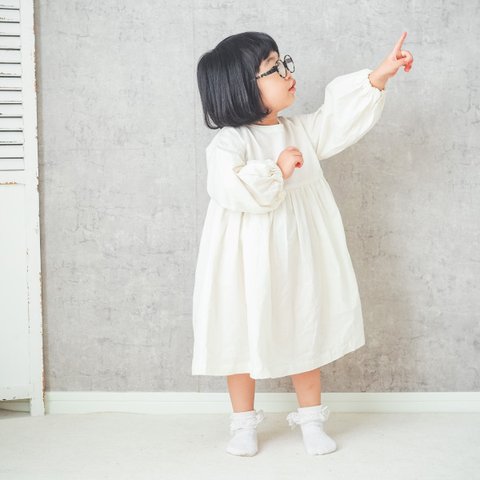 娘の推ししなこちゃんの新曲 歯ラ歯ラ のお洋服をつくったよ🦷🩵✨ 娘の着画です💞 5歳 全て120cm patternアレンジしすぎて原型ございません😭 fabric @crafthearttokai fabric @crafthearttokai yarn@chocoshoececilia @daruma_store_ダルマウールモヘア 引き