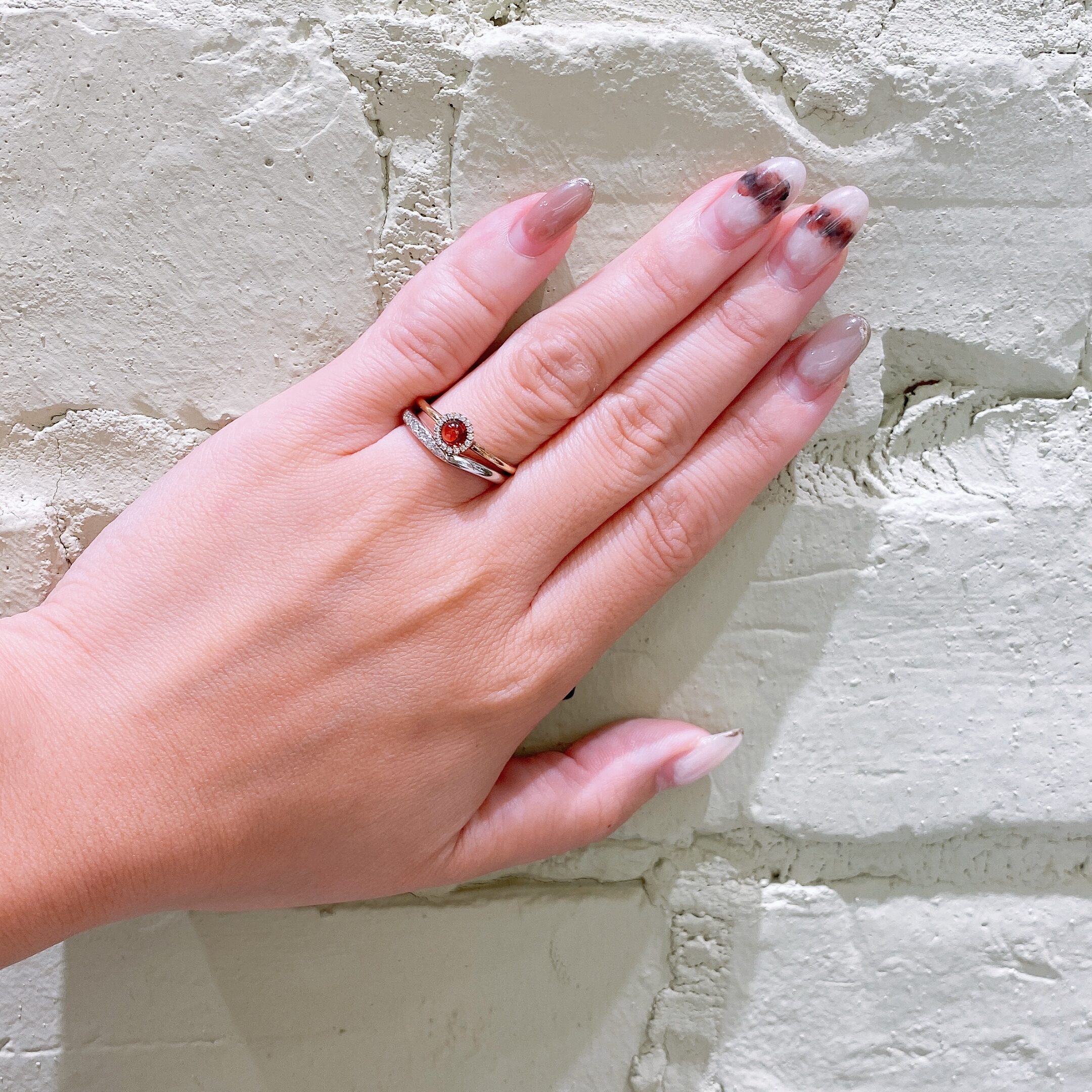 婚約指輪と結婚指輪を重ねづけしている人は何%？どんなときに重ねづけするの？結婚ラジオ結婚スタイルマガジン