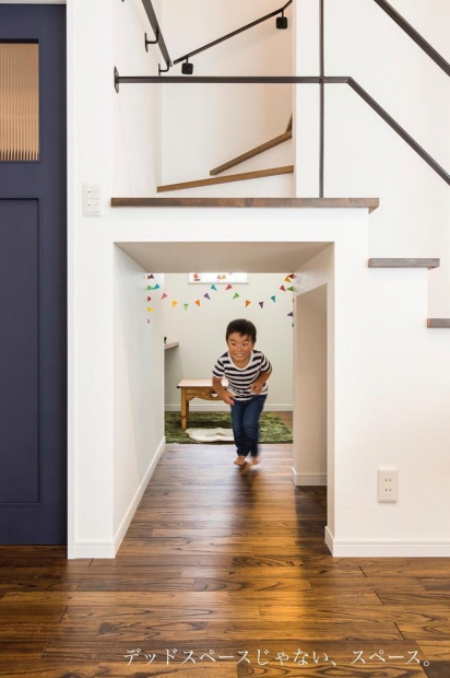 階段下のキッズスペース。 子供にとっては秘密基地。 ✳︎ ✳︎富士住建フル装備の家しあわせな時と場所をfujijuken注文住宅新築住宅一戸建て自由設計自由設計の家自由設計住宅自由設計の注文住宅夢のマイホーム家づくりこだわりの家