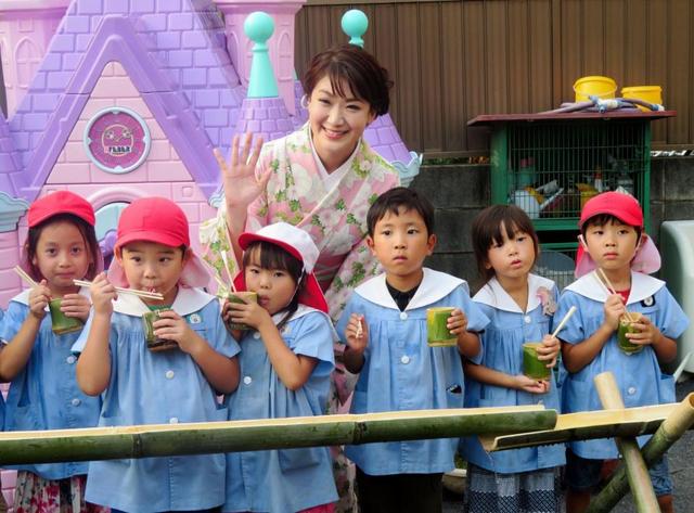 KING e-SHOP > 市川由紀乃