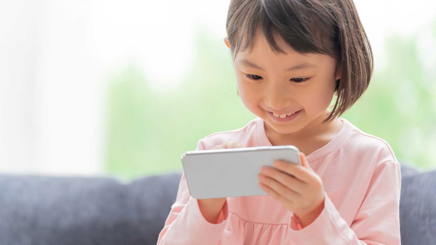 気になるけれど 「子どもの携帯・スマホ」見る？見ない？小中学生の親208人に聞きましたkufura クフラ 小学館公式