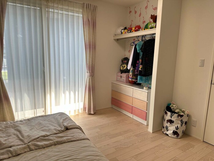 クローゼットのない部屋の服の収納術15選！一人暮らしや賃貸・狭い場合の対処法も紹介！特集・コラム - ディノス