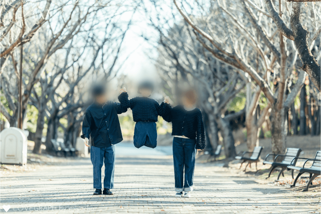 おもしろい家族写真のポーズやアイディアを紹介！おもしろく撮るためのポイントもフォトスタジオ ハピスタ 家族写真・子供写真・七五三