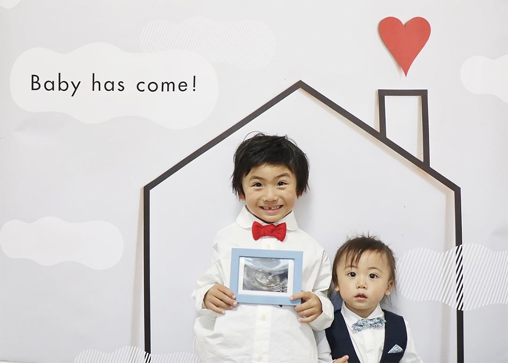 年賀状デザイン NGG047出産報告・横向き2026年 午年の年賀状印刷はしまうまプリント