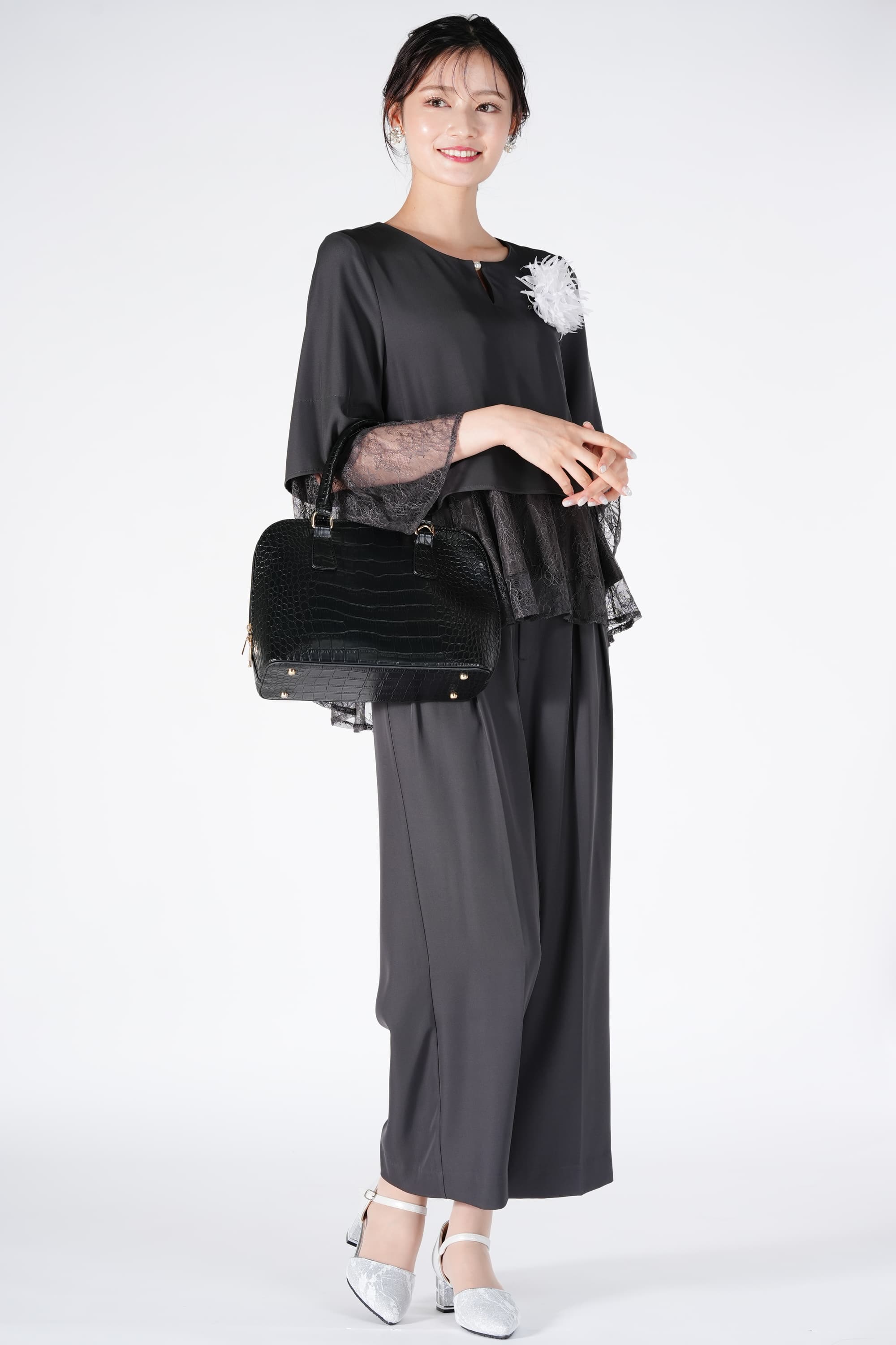 教会での結婚式の母親の服装～洋装の色と両親が注意すべきマナーprecious wedding