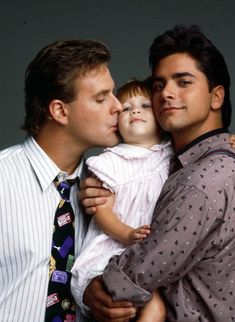 ボード「ジョン・ステイモス」に最高のアイデア 47 件フルハウス, ジョン, ジェシ