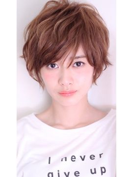 子育て中のママにとって最も「ラク」だと思う髪型を教えて！ショート派、ロング派のそれぞれの理由はママスタセレクト