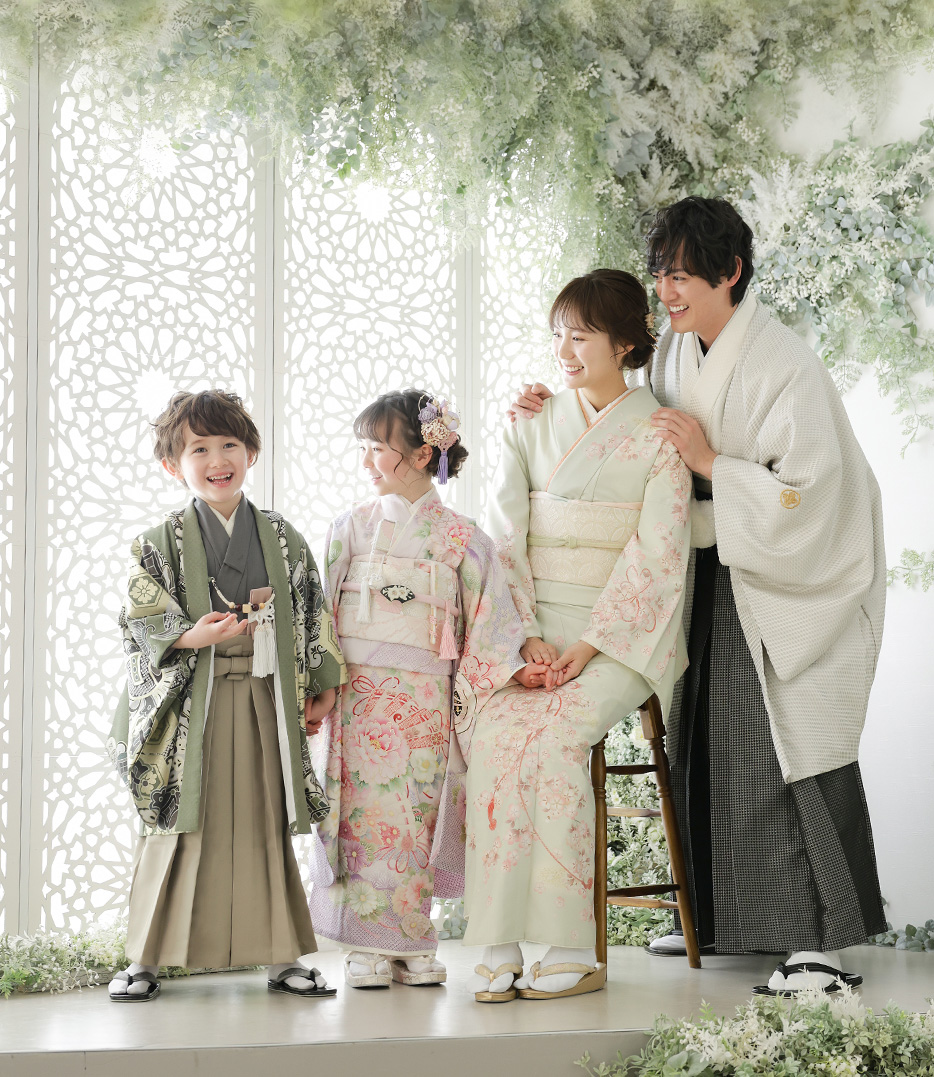 七五三の家族写真 両親の服装は和装・洋装どちら？祖父母・兄弟姉妹もご紹介フォトスタジオ ハピスタ 家族写真・子供写真・七五三