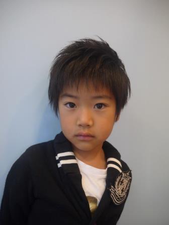 小学生の男の子の髪型 2024最新 おしゃれヘアカタログ123選！いつもよりおしゃれになれる髪型を長さ別にご紹介サンキュ