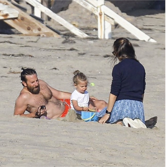 イタすぎるセレブ達 ベン・アフレックの子供達、両親の破局に気づく。家族旅行も悲しい思い出に。Infoseekニュース