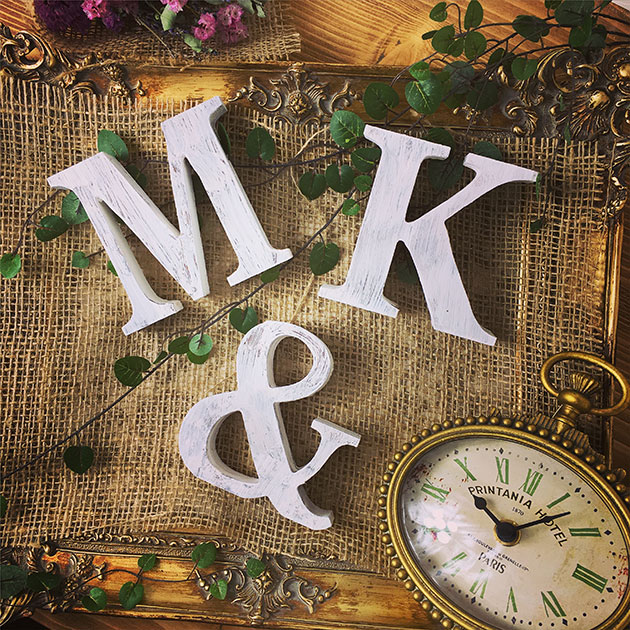 イニシャルオブジェ」がプチプラで人気！結婚式での使い方＆アレンジアイデア集結婚ラジオ結婚スタイルマガジン