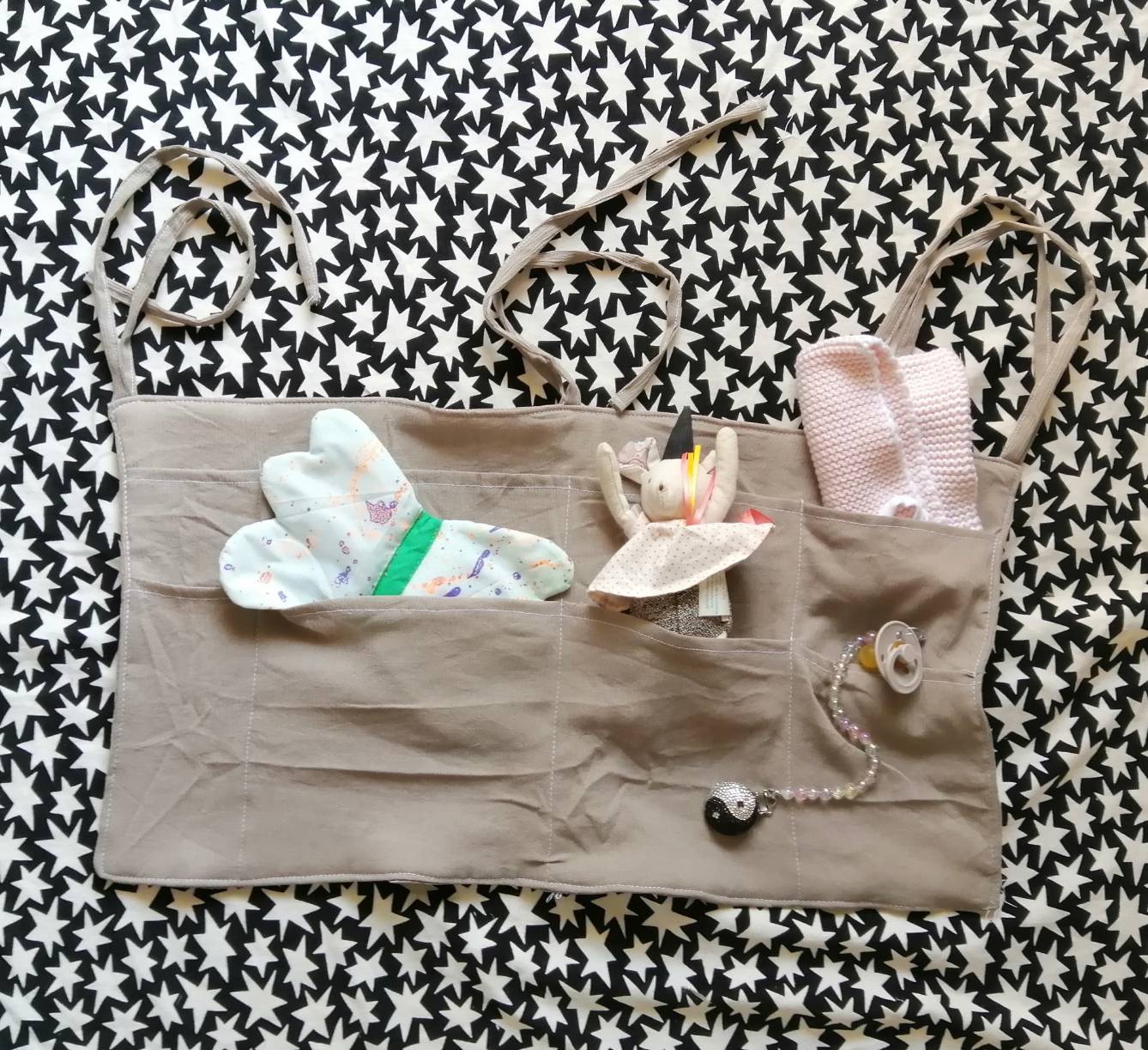 ベビーベッド用のハンギングバスケット。手作りの収納バスケット。コットン - ショップ Knitting magic ベビー用小物 - Pinkoi