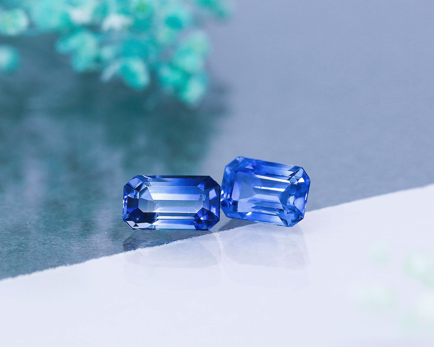 新・誕生石ジュエリー情報誌「ヒルズオンライン」公式サイトPR現代