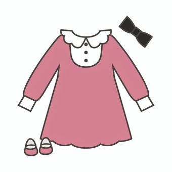 かわいい女の子がおしゃれなカジュアル服で立っています。ベクター子供のイラスト セット。幼年期および家族の生活漫画です。のイラスト素材・ベクターImage 75827893