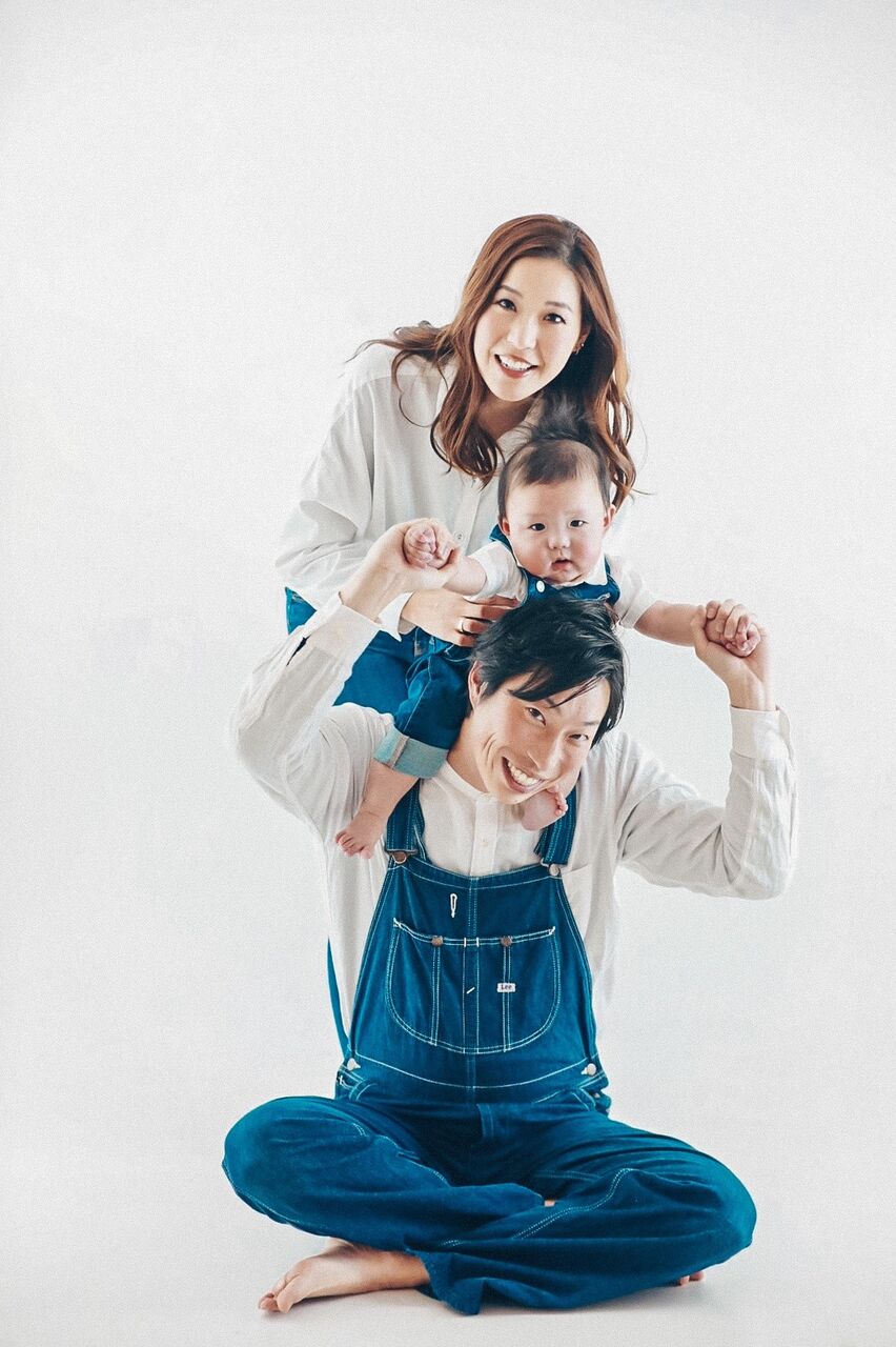 ご家族カット⁡✨⁡ ⁡⁡⁡ ⁡ ⁡⁡みんなでお着物💓⁡⁡ ⁡ ⁡なかなか着る機会のないお着物！⁡⁡ お父様お母様も一緒に着て思い出に🍀⁡ ⁡⁡ ⁡大進創寫舘だいしんdaishin下松店家族家族写真着物着物レンタルヘアメイク着付けphotophotostudio下松市フォト